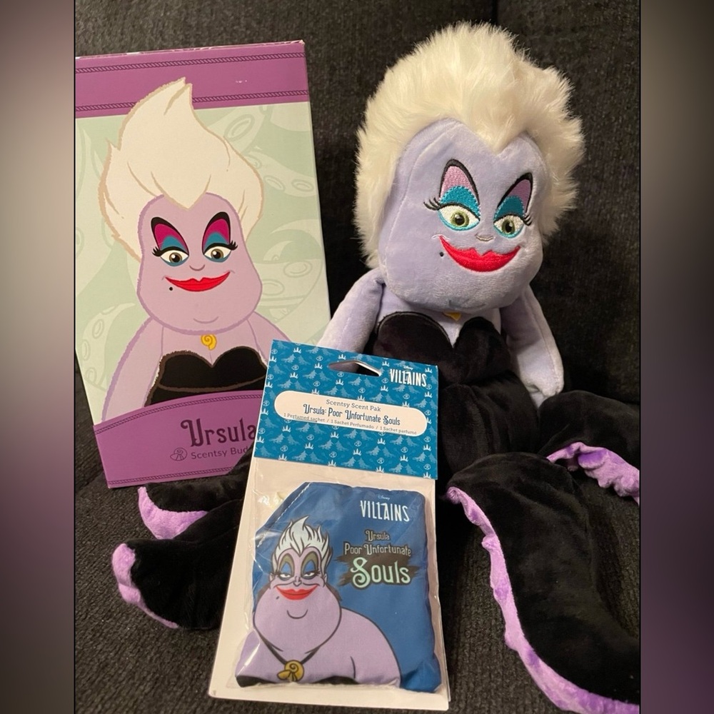 Scentsy plush Buddy Ursula w/scent pack